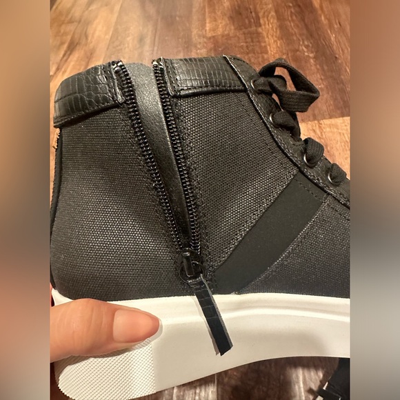 Brand new Yellow Box Sneakers - Edisia size 10 - Picture 4 of 7